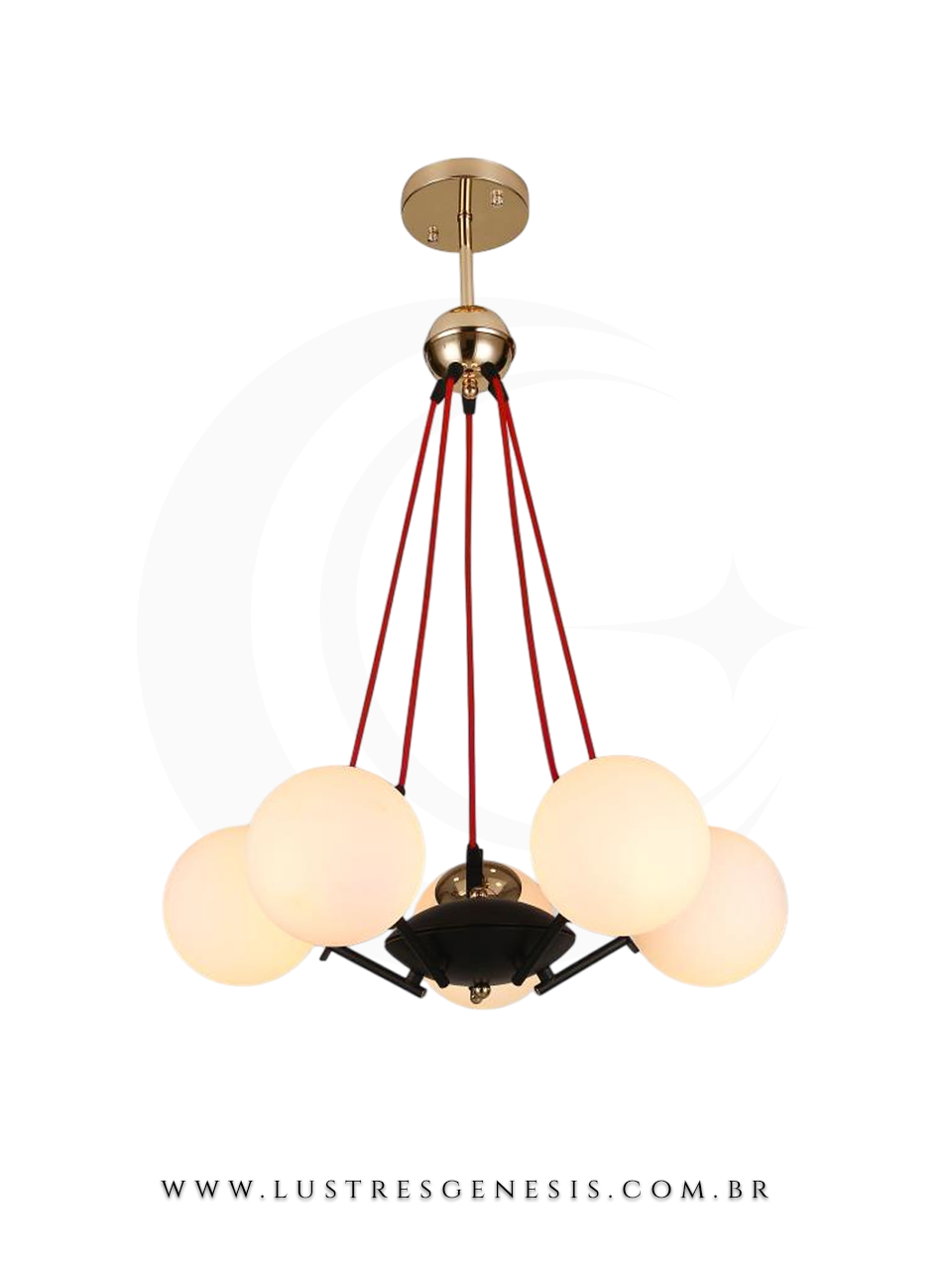 Lustre vintage preto com 5 globos leitosos da marca Sindora, ideal para sala de jantar ou estar, com detalhes em dourado e fios vermelhos.
